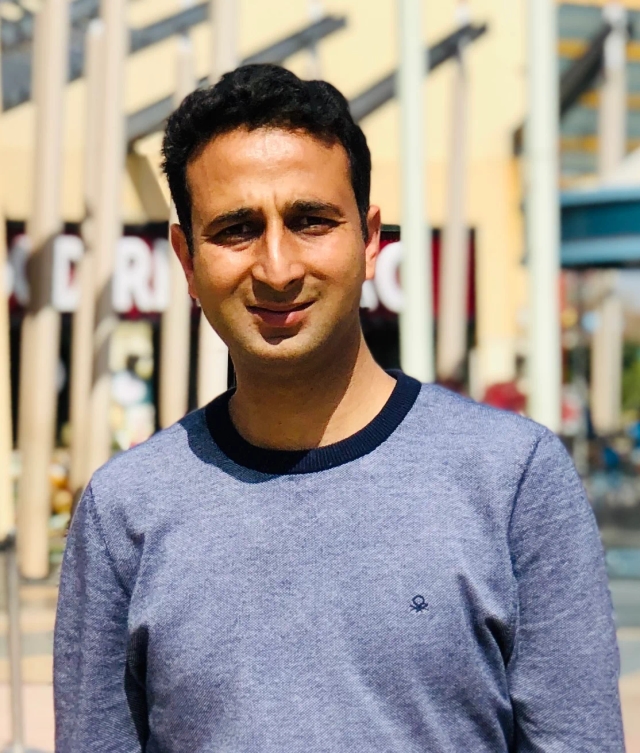 Dr. Amit Mahajan